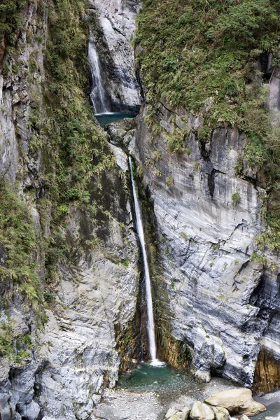 Dvojité vodopád Taroko Gorge, Tchaj-wan — Stock fotografie