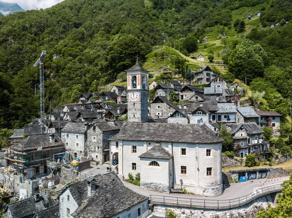 Flygbild Med Drönare Från Bergsbyn Corippo Den Minsta Kommunen Canton — Stockfoto