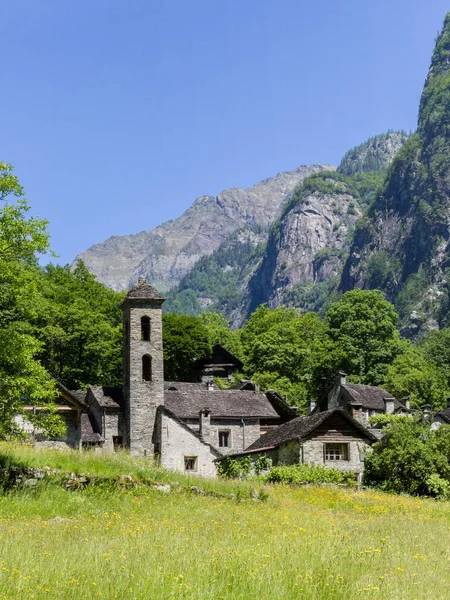 Idílica Aldeia Montanhosa Dos Alpes Foroglio Cantão Língua Italiana Ticino — Fotografia de Stock