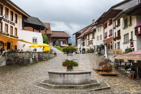 Gruyeres Zwitserland Juli 2021 Oude Zwitserse Stad Gruyeres Met Zijn — Stockfoto