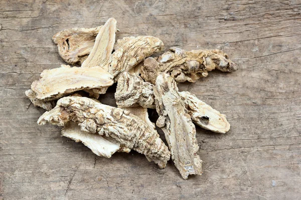 Kinesisk örtmedicin - Dang Gui Ginseng (Angelica Sinensis) — Stockfoto