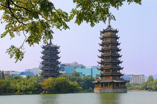 Twin pagodes, Guilin, China — Stockfoto