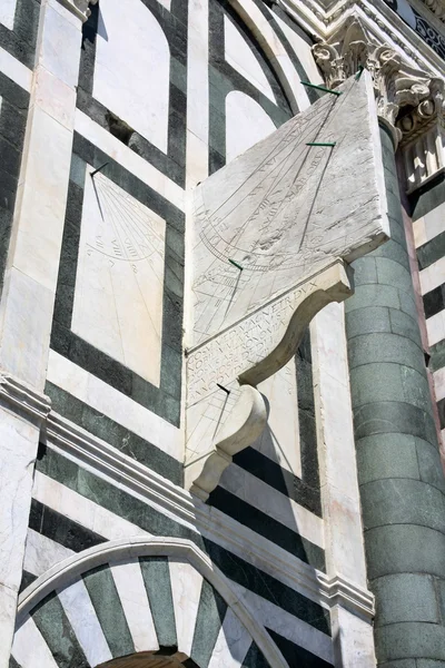 Basilica of Santa Maria Novella, with six-sundial complex, Florence, Italy — Stock Photo, Image