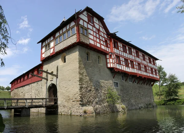 在 Hagenwil，瑞士的紫禁城的城堡 — 图库照片