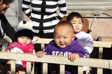 Tek-çocuk-ailelerin çocukları