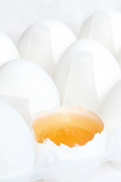 Eggs with one open — Stock Photo, Image