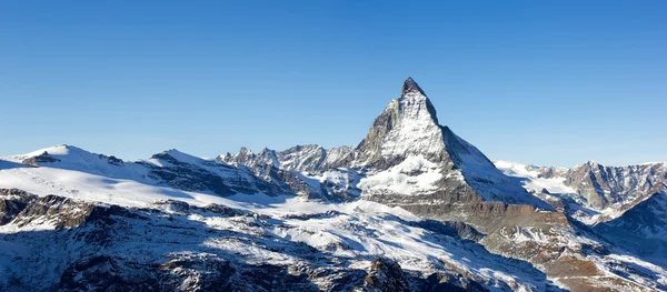 Matterhorn - das berühmteste Wahrzeichen der Schweizer Alpen — Stockfoto