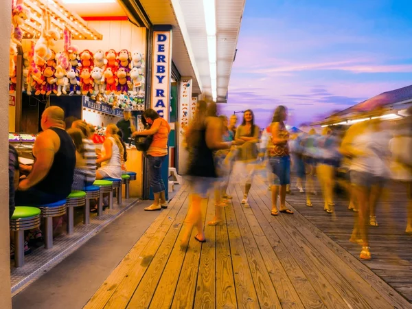 Boardwalk bulanıklık hareket — Stok fotoğraf