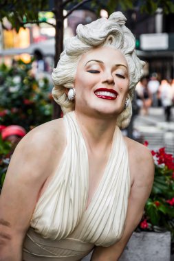 Marilyn monroe heykeli
