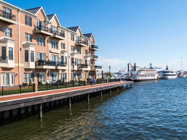 Lüks Waterfront Townhouses — Stok fotoğraf