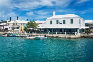 Su kenarındaki yemek Bermuda