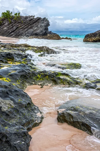 Lava Rock Shoreline — Stock Photo, Image