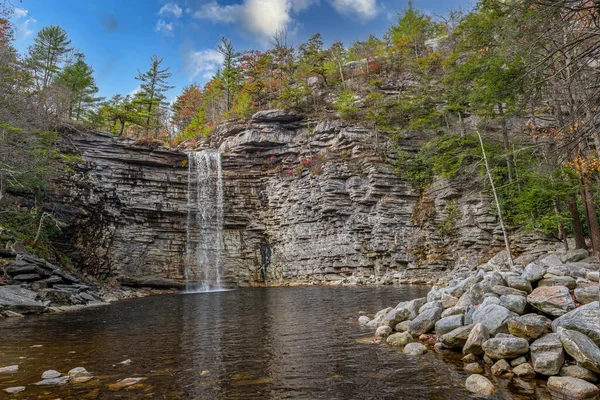 Μια Γραφική Θέα Του Awosting Falls Στη Λίμνη Minnewaska State — Φωτογραφία Αρχείου