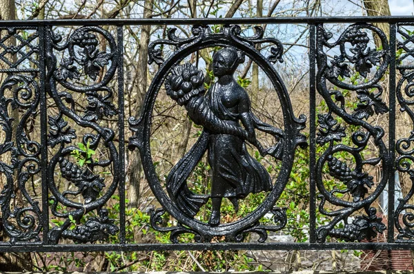 Starožitné Železný plot — Stock fotografie