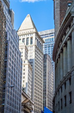 Kanyonlar, Wall St.