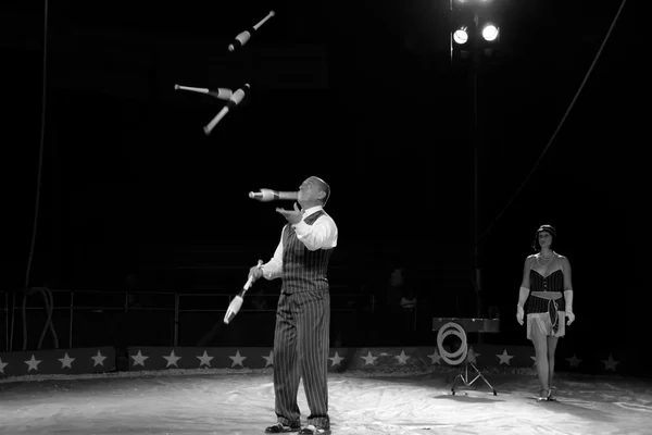 Un malabarista en el Circo Kelly Miller — Foto de Stock