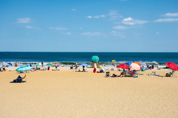 Giorno di spiaggia esposto al sole — Foto Stock