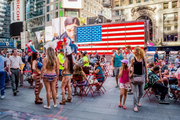 Painted Lady Times Square – Stock Editorial Photo © andykazie #42786421
