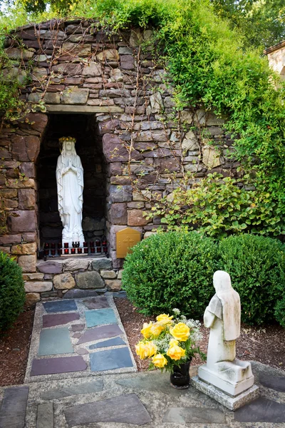 Lourdes Statue — Stock Photo, Image