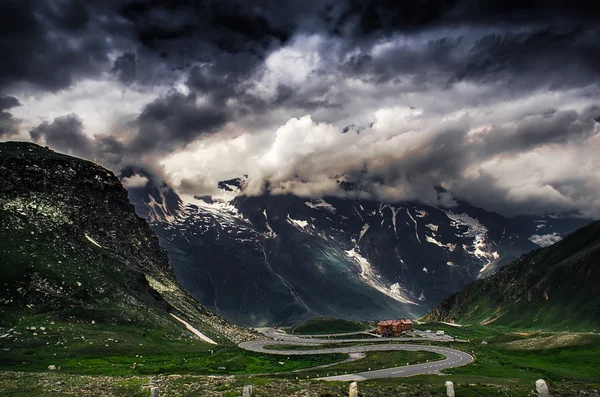 Alpine road — Stock Photo, Image