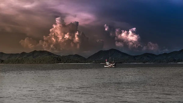 Таїланд захід сонця море — стокове фото