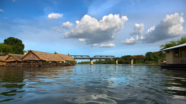 Kanchanaburi - la ville sur la rivière — Photo