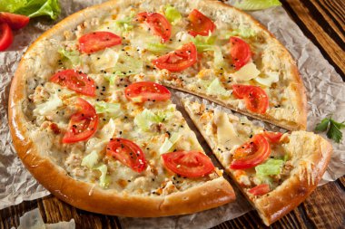 Mozarella ve domates Pizza