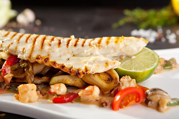 Fillet of Seabass with Vegetables — Stock Photo, Image