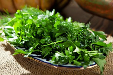 Bahar bahçe taze yeşil ot yemek