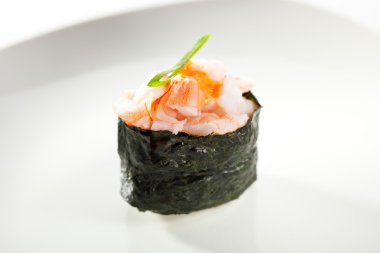Gunkan suşi Roll