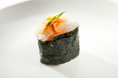 Gunkan suşi Roll