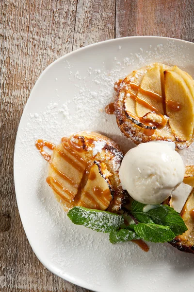 Tatlı elma pasta tatlı