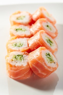 Philadelphia suşi roll