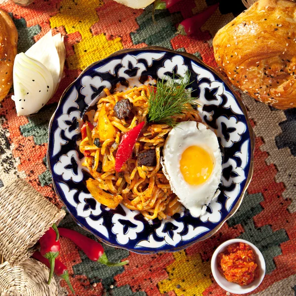 Noodles with Laghman Sauce — Stock Image Noodles with Laghman Sauce Royalty Free Stock Photos