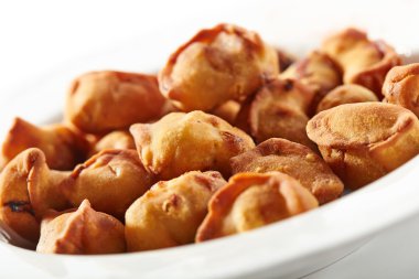 Derin kızarmış domuz eti köfte