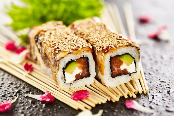 Maki suşi roll — Stok fotoğraf