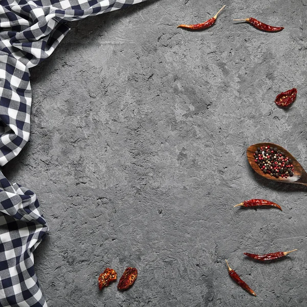 Holzlöffel Mit Rotem Pfeffer Und Küchenfaser Von Oben — Stockfoto