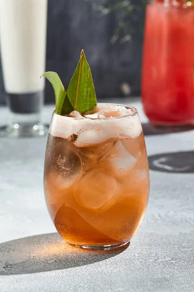 Aperol Spritz Cocktail Avec Mousse Blanc Oeuf Rox Verre Cocktail — Photo