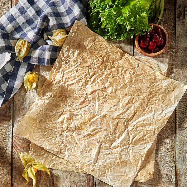 Papel Assar Com Ingredientes Alimentares Mesa Madeira Cozinha Com Utensílio — Fotografia de Stock