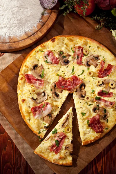 Delicate Pizza — Stockfoto