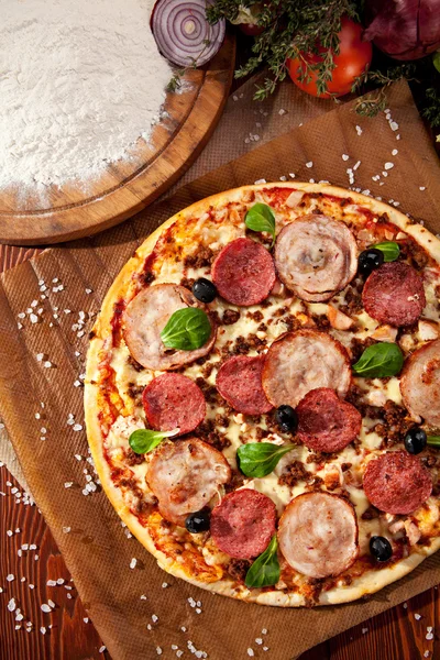 Fleischpizza — Stockfoto