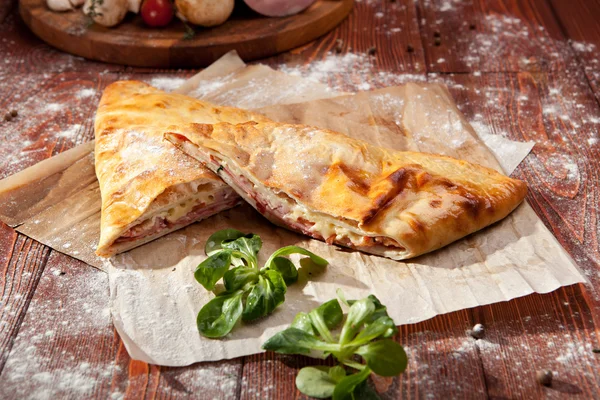 Calzone — Stock Photo, Image