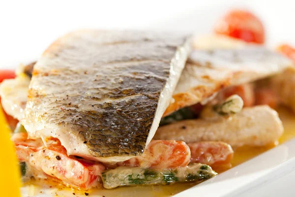 Seabass with Tomato — Stock Photo, Image