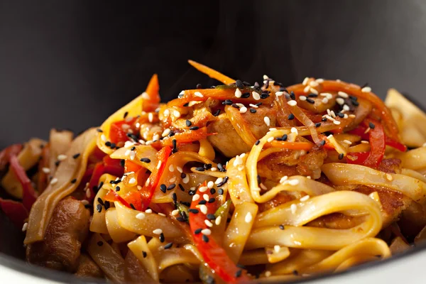 Noodles with Chicken — Stock Photo, Image