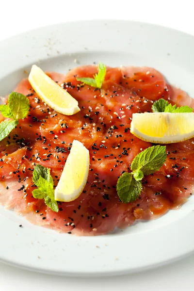 Carpaccio z tuńczyka — Zdjęcie stockowe