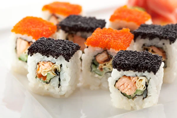 Salmon and Tobiko Roll — Stock Photo, Image