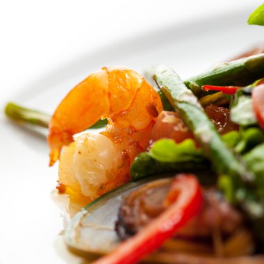 Deniz ürünleri tabağı