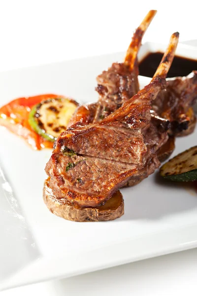 Lamb Chops and Vegetables — Stock Photo, Image