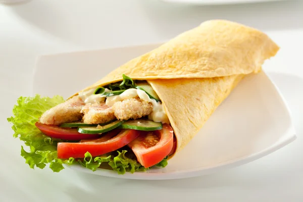 Burrito mit Lachs — Stockfoto