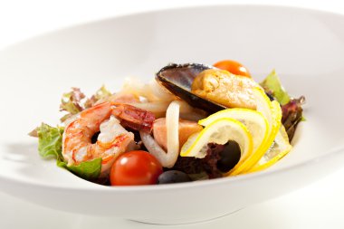 Deniz ürünleri tabağı